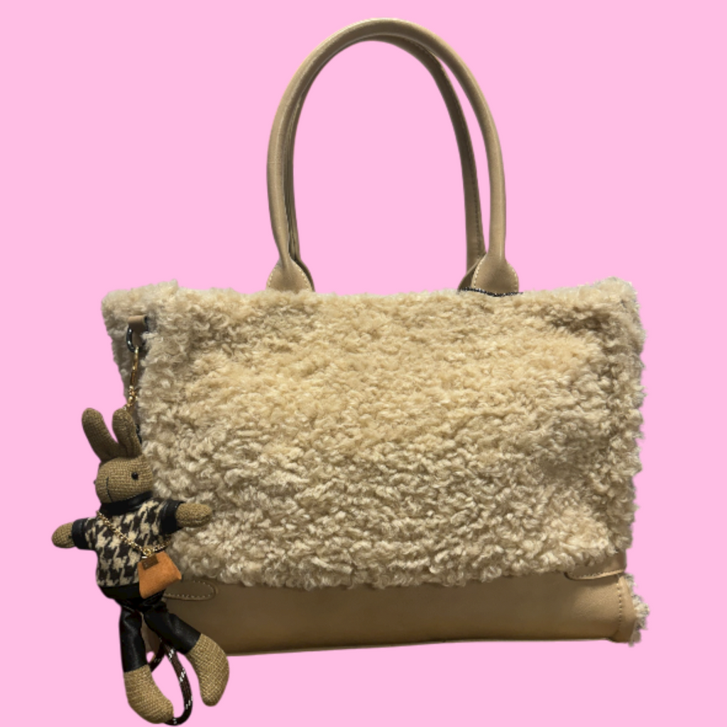Fluffy rabbit bag beige